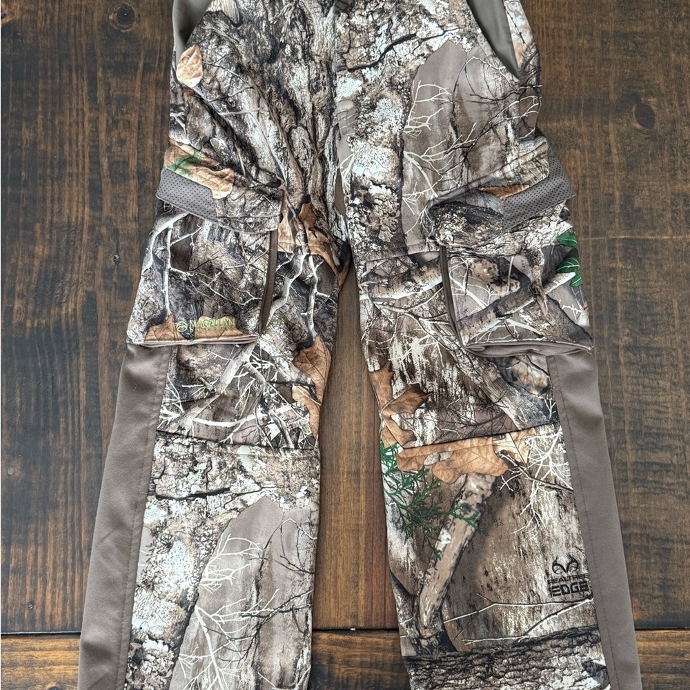 Magellan Outdoors Brown Apparel